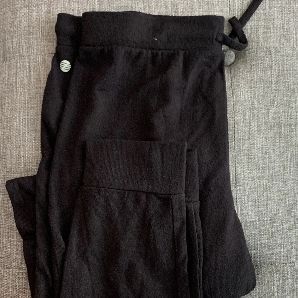 Z by Zella Girls Soft Lightweight Black Drawstring Waist Joggers in Size 14-16